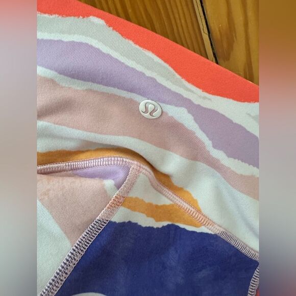 Lululemon True Self Crop Bleacher Stripe White Iris Flower Leggings - Picture 6 of 8